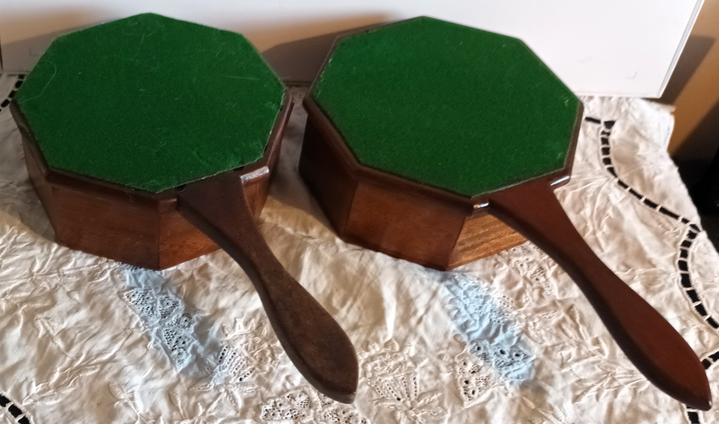 Pair of Antique Welsh Victorian Alms Dishes - Image 2